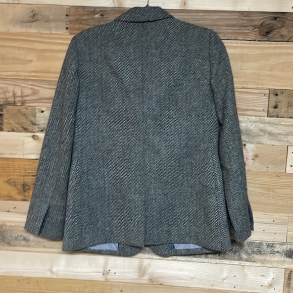 J. Crew size 4 Gray Herringbone Two Button Closure 100% Wool Blazer with Pockets - Picture 11 of 11